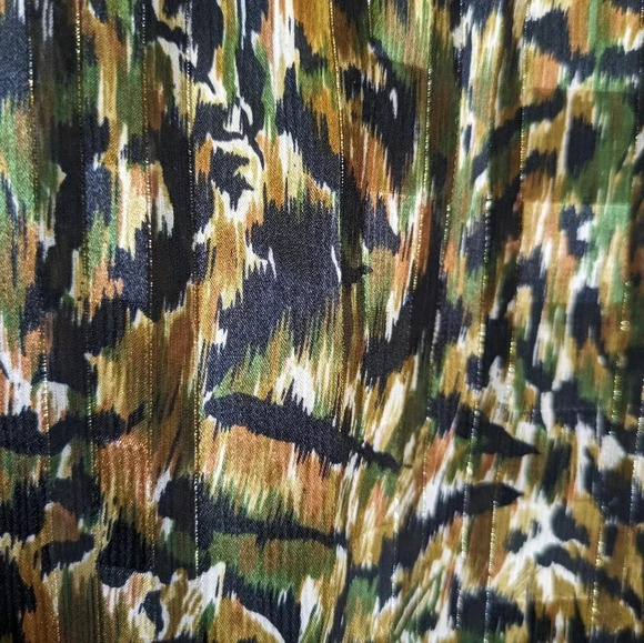 Vintage Pleated Set -  Skirt & Tank Set - Matching LINEA Metallic Animal Print - Picture 11 of 12